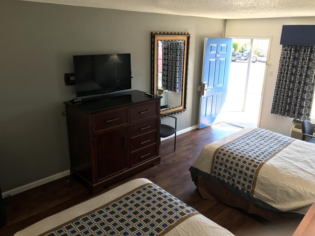 Americas Best Value Inn & Suites Ръселвил Екстериор снимка